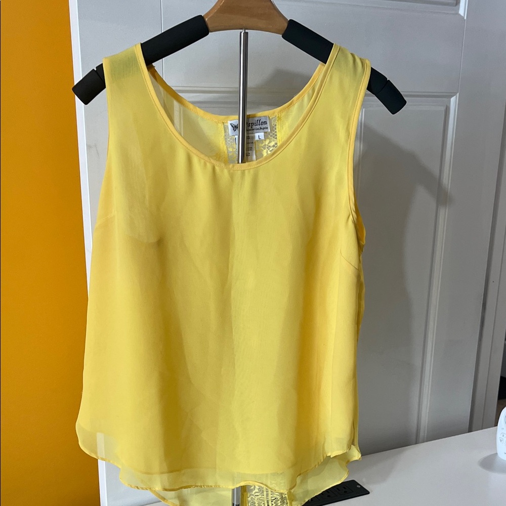 Papillon Blanc Sunny Yellow Sleeveless Blouse